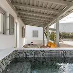 Golden Sand Plaka (Naxos)