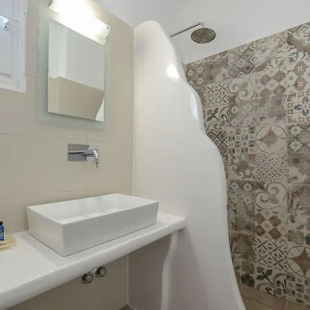 Golden Apartment Pláka