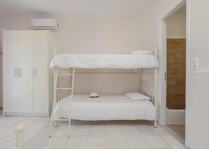 Golden Sand * Plaka (Naxos)